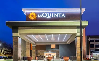 La Quinta Inn & Suites by Wyndham Aberdeen-APG