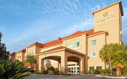 La Quinta Inn & Suites by Wyndham Hinesville - Fort Stewart