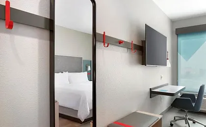 AVID HOTEL TRAVERSE CITY By IHG