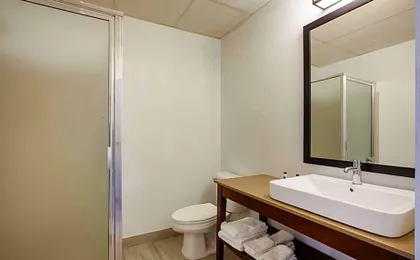 Days Inn & Suites by Wyndham Rochester Hills MI