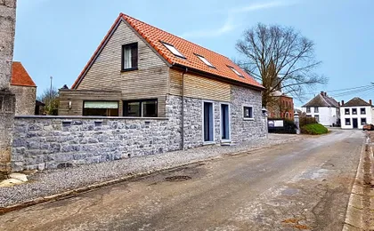 La petite maison dans la cour