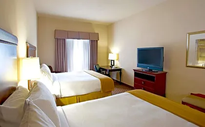 Holiday Inn Express Hotel and Suites Kingsville By IHG