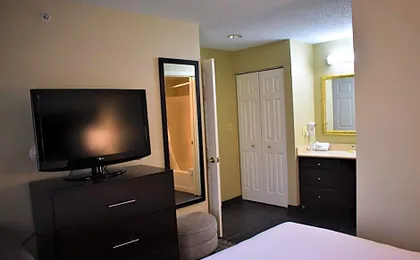 Staybridge Suites Cranbury - South Brunswick By IHG