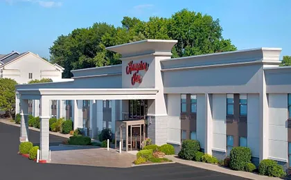 Hampton Inn Russellville