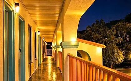 Howard Johnson by Wyndham Chattanooga Lookout Mountain I-24