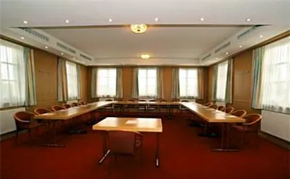 Oldtimer Motorhotel Guntramsdorf