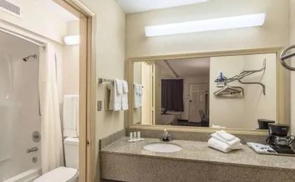 Quality Inn Oakwood - Gainesville