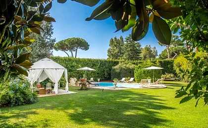La Gaura Guest House