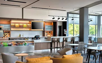 Courtyard by Marriott Philadelphia South at The Navy Yard
