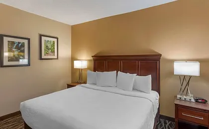 Best Western Plus Russellville Hotel and Suites