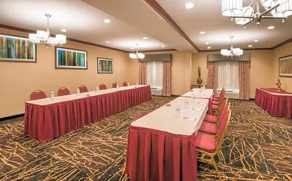 HOLIDAY INN EXPRESS HOTEL & SUITES SHARON-HERMITAGE By IHG