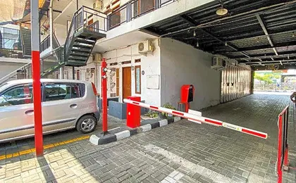 Urbanview Hotel Ultima Veteran Garut