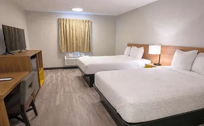 Days Inn by Wyndham Amherst