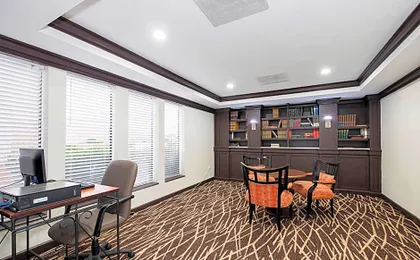 Red Roof PLUS+ & Suites Knoxville West-Cedar Bluff