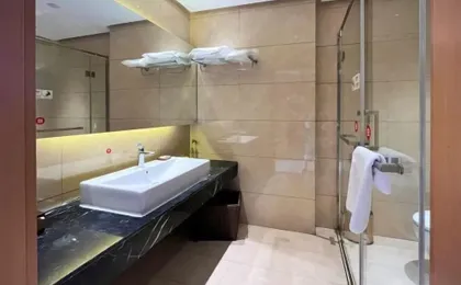 Xenp Xangh Xedt Lail Hotel