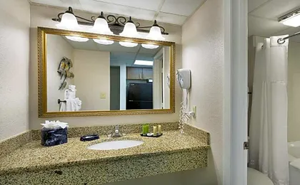 Sea Crest Oceanfront Resort