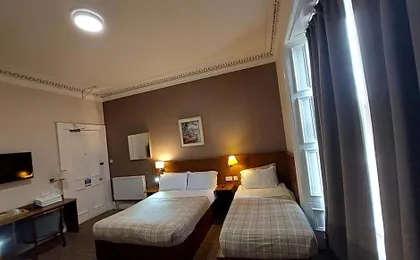 Edinburgh House Hotel