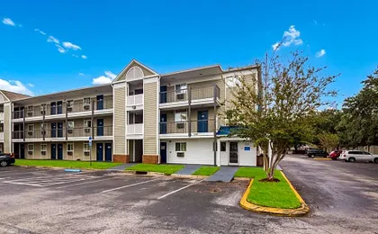Motel 6-Jacksonville, FL - South
