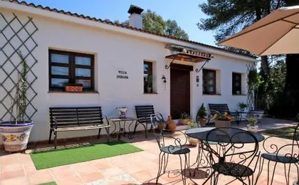 Luxury 2-Bed Villa with pool and garden near RONDA