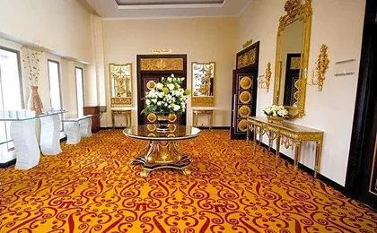 Ros-In Hotel