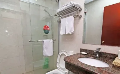 GreenTree Inn Shanghai Hongqiao Airport Huqingping Highway Shell Hotel