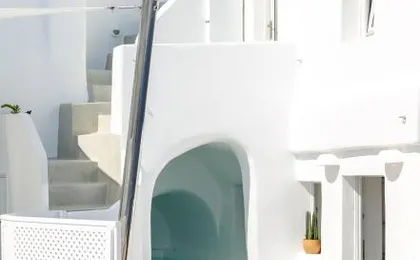 Delta Suites