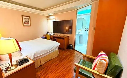 Deja Vu Hotel