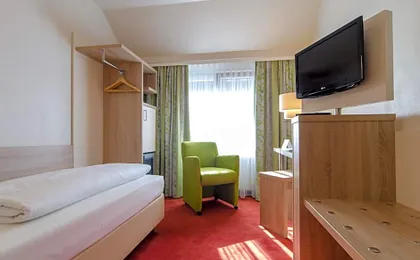 Garden Hotel