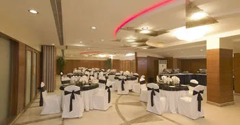 The Solitaire Hotel