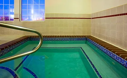 Holiday Inn Express Hotel & Suites Sioux Falls At Empire Mall By IHG