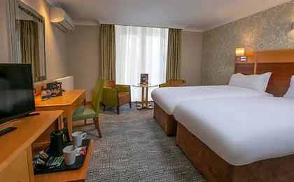 Hampshire Court Hotel & Spa