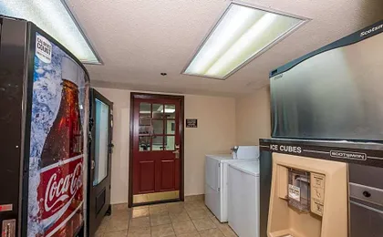 Red Roof Inn & Suites Stafford, VA - Quantico