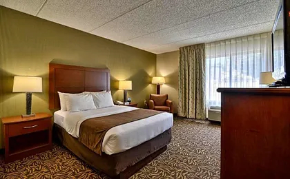 Clarion Inn & Suites Cortland - University Area