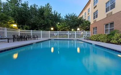 Holiday Inn Express & Suites Plant City By IHG