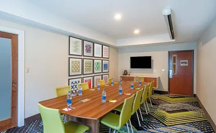 Holiday Inn Express & Suites Tell City By IHG