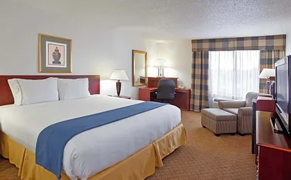 Holiday Inn Express Hotel And Suites Alliance By IHG