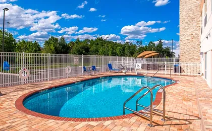 Holiday Inn Express & Suites Tampa North - Wesley Chapel By IHG