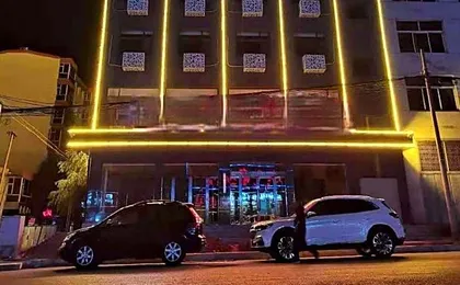 Shell Hotel Shanxi Xinzhou Wuning County Fengwu Square