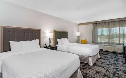 LaQuinta Suites by Wyndham South Bend Notre Dame Area