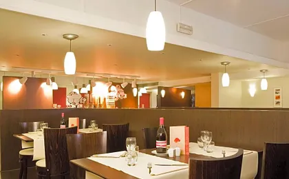 Hotel Mermoz Paris Le Bourget