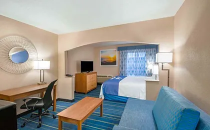 Days Inn by Wyndham Panama City