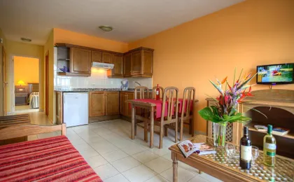 Apartamentos Las Tres Palmeras