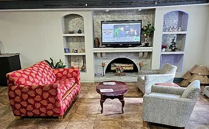 Knights Inn - Lithonia