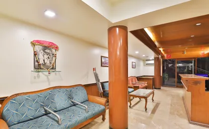 OYO 23337 Flagship Ashram Road