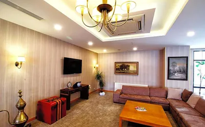 Sarissa Hotel