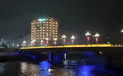 City Comfort Inn Suichuan County Government Pedestrian Street