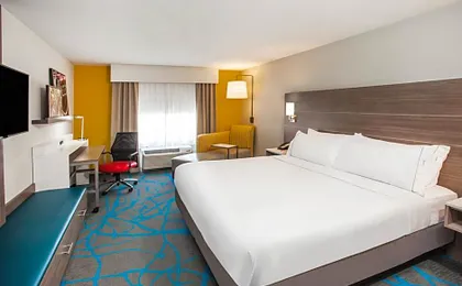 Holiday Inn Express & Suites Litchfield By IHG