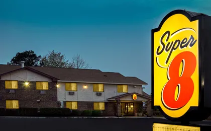 Super 8 By Wyndham Greenville