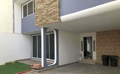 11 VENATOR House Boutique