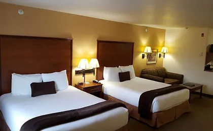 Expressway Suites Fargo